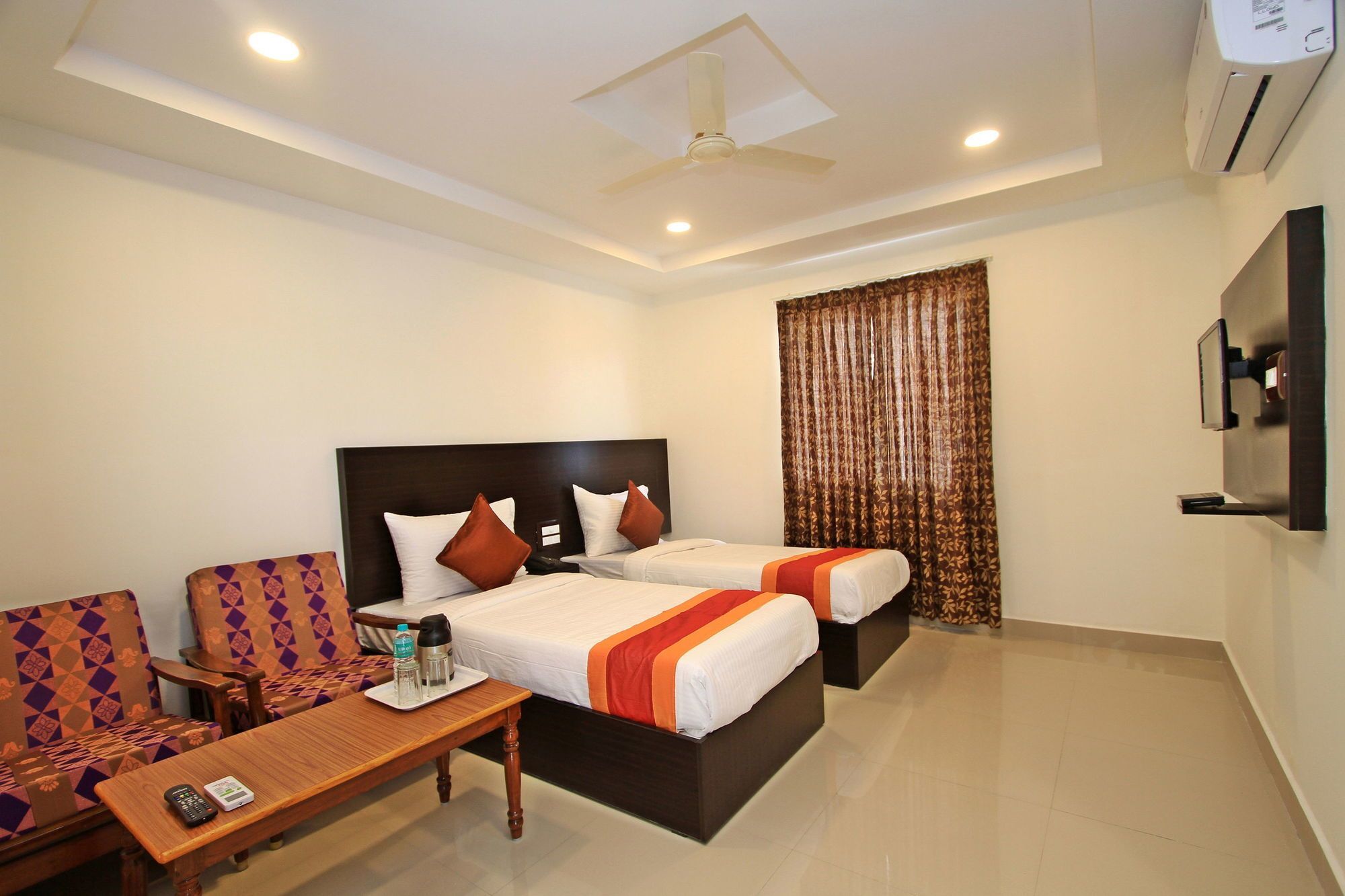 Oyo 4733 Champion Residency Hotel Bangalore Exterior foto